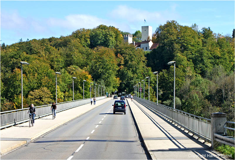 021.Bruecke und Burg