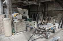 Traditioneller Steinmetzbetrieb