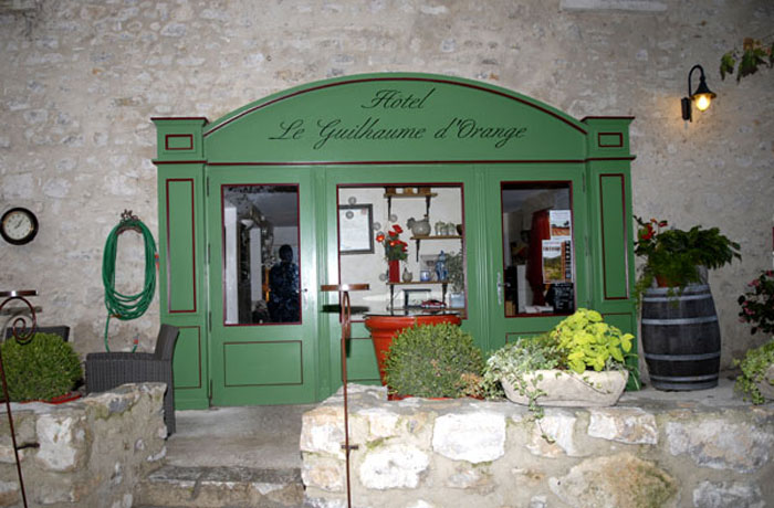 Hotel Guilhaume d'Orange-1