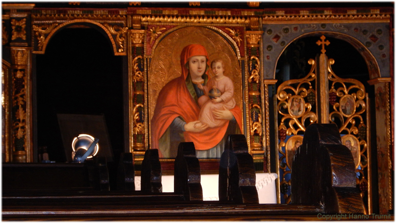 111d.Sk.Madonna in der Holzkirche